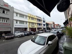Hamilton Road (D8), Retail #567476191